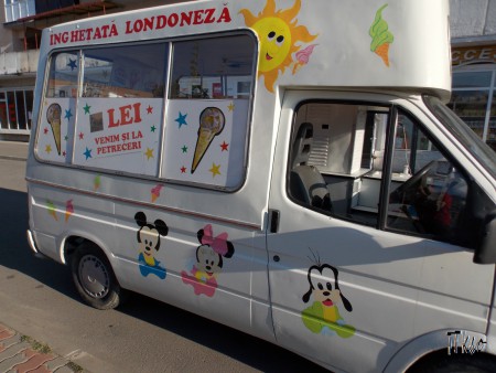 dreapta masina de inghetata